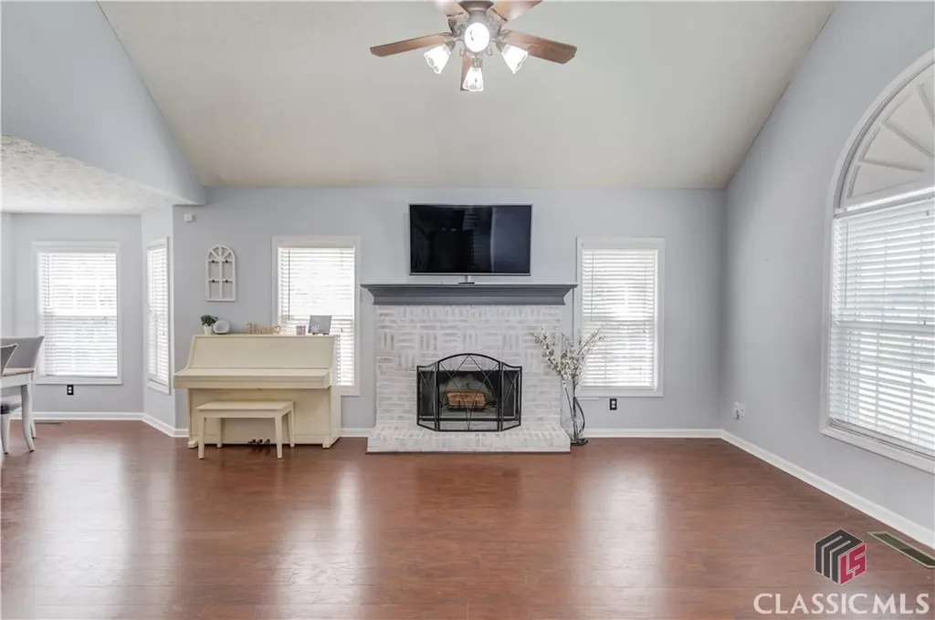 3095 Willow Park Drive Dacula GA 30019