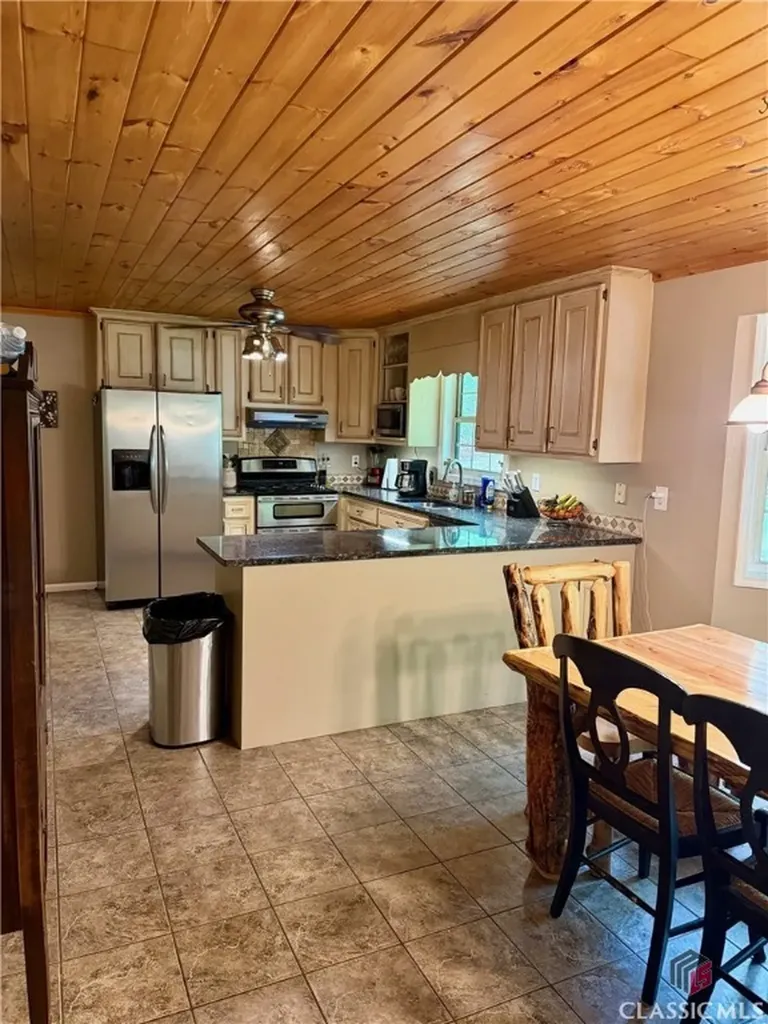 3517 Duncan Bridge Road Cleveland GA 30528