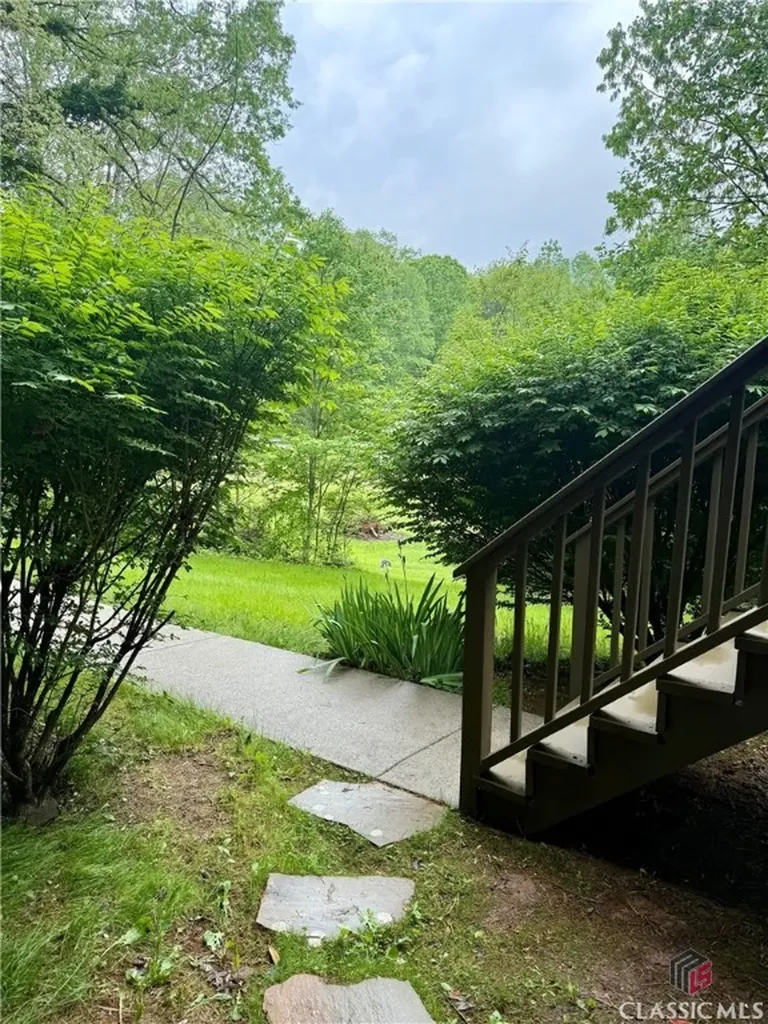 3517 Duncan Bridge Road Cleveland GA 30528