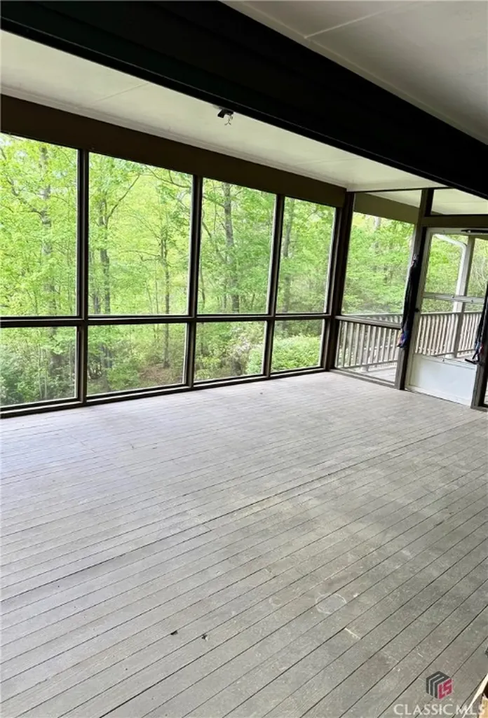 3517 Duncan Bridge Road Cleveland GA 30528