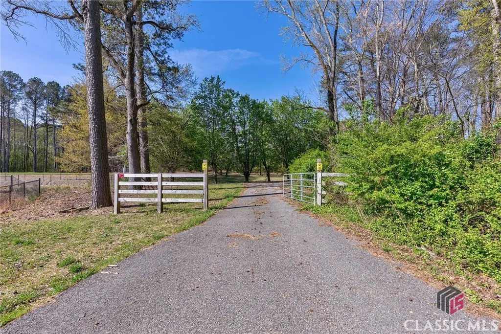8986 Highway 29 S Hull GA 30646