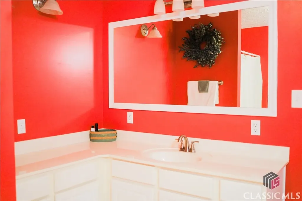 2100 Rays Church Road Bishop GA 30621