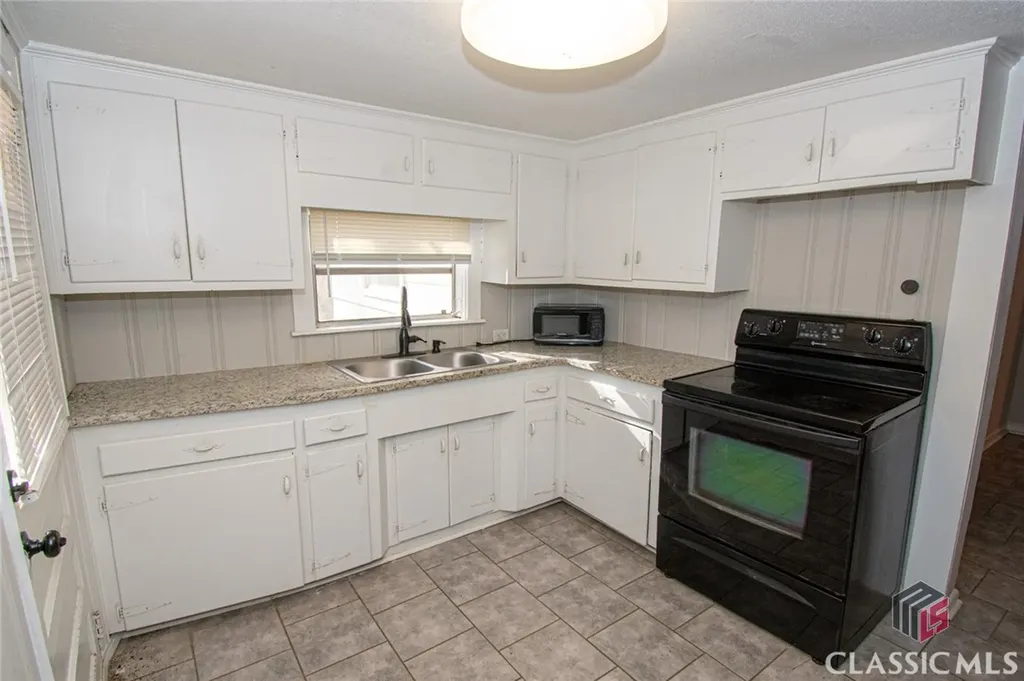 226 Vine Street Athens GA 30601