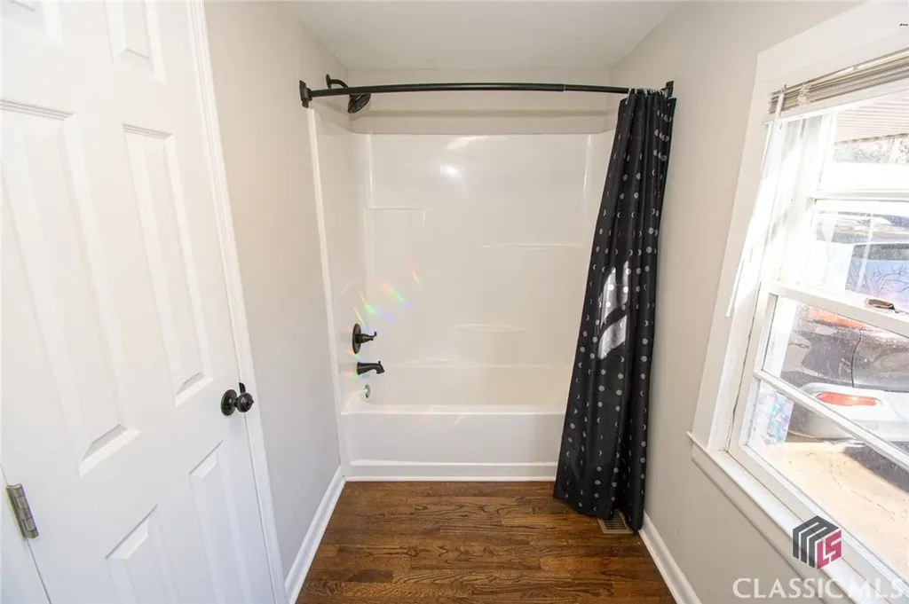 226 Vine Street Athens GA 30601