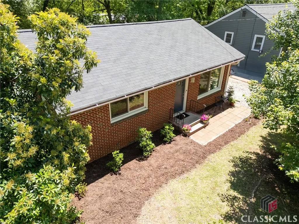 465 Hillcrest Avenue Athens GA 30606