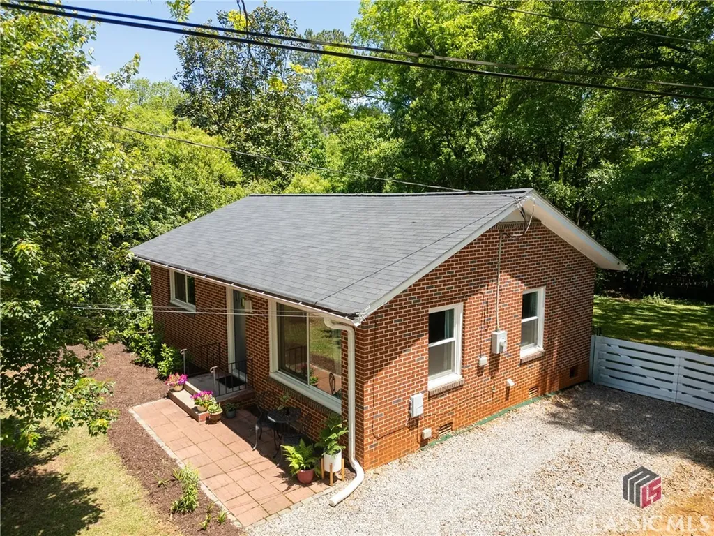 465 Hillcrest Avenue Athens GA 30606