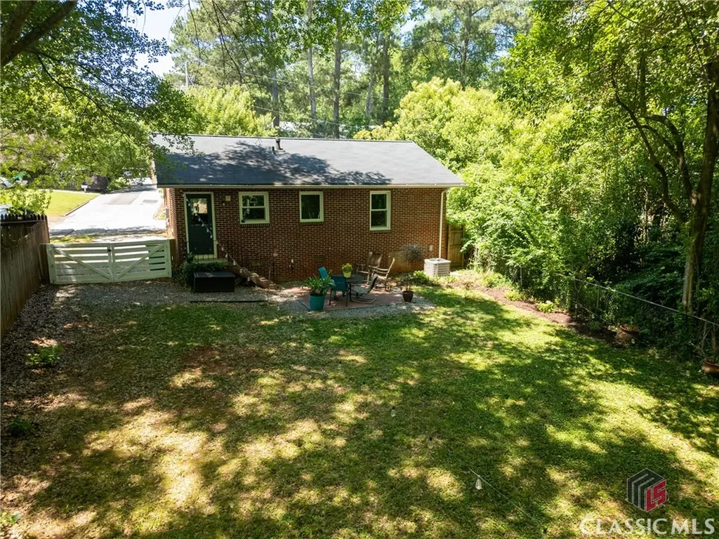 465 Hillcrest Avenue Athens GA 30606