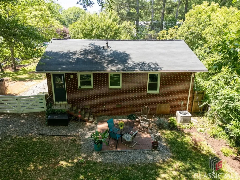 465 Hillcrest Avenue Athens GA 30606