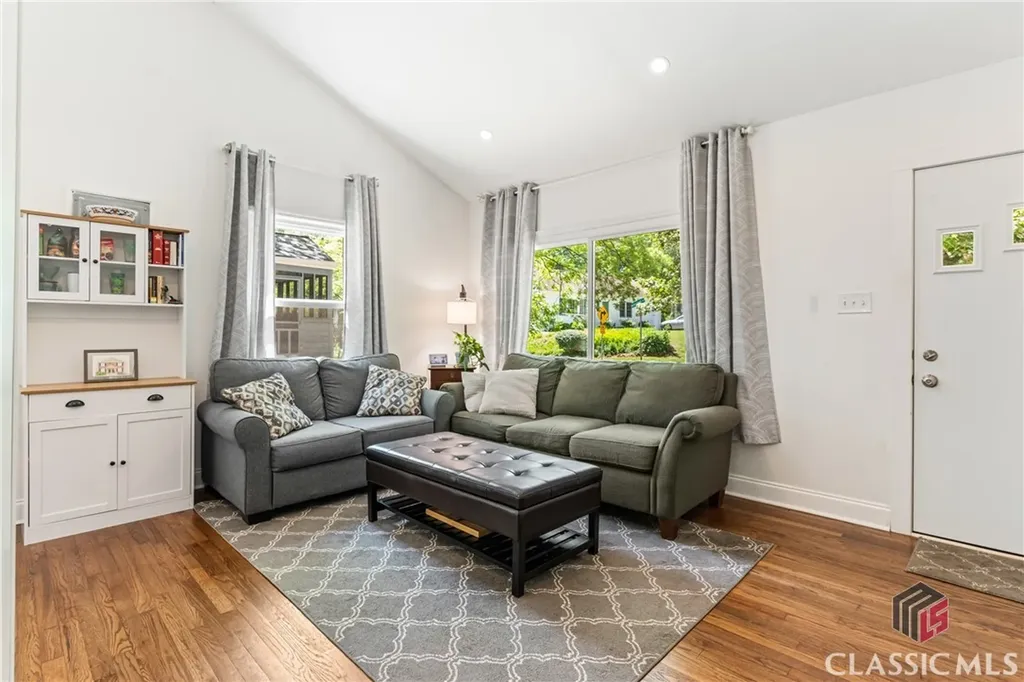 465 Hillcrest Avenue Athens GA 30606