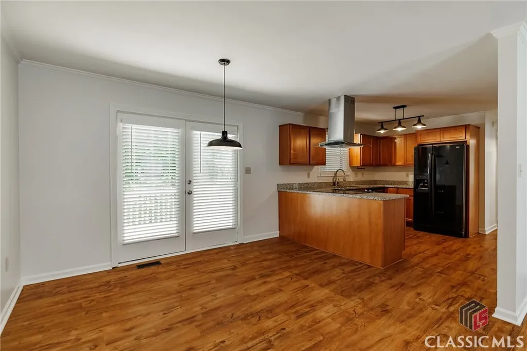 123 Stonybrook Court Athens GA 30605