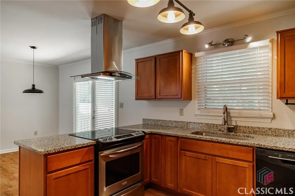 123 Stonybrook Court Athens GA 30605