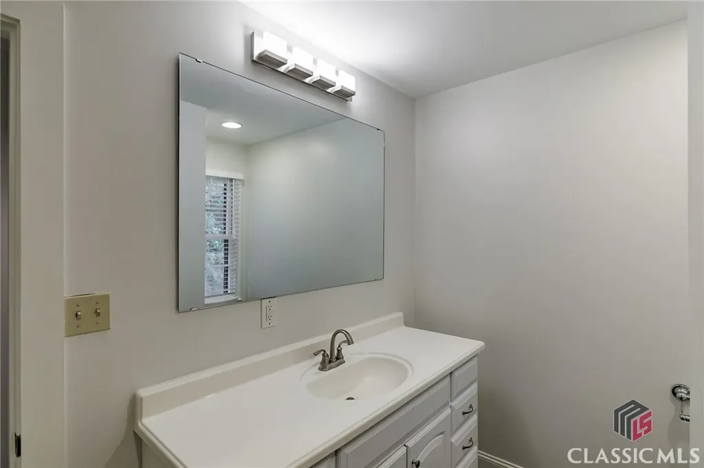 123 Stonybrook Court Athens GA 30605