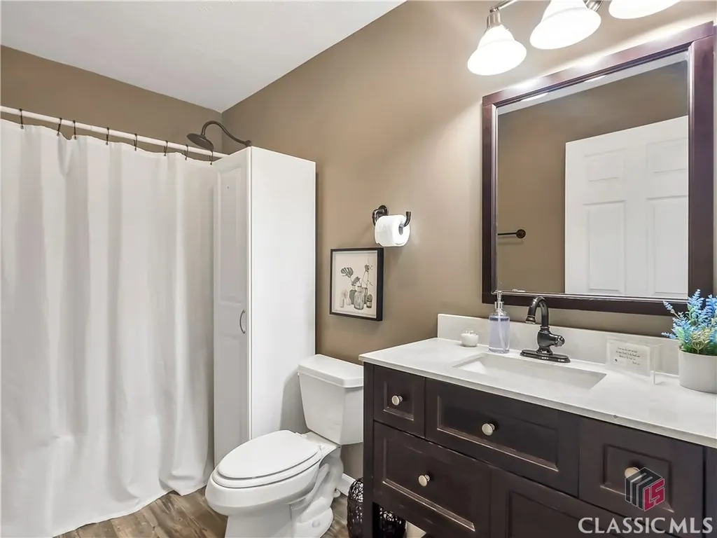 290 Long Shoals Road Eatonton GA 31024