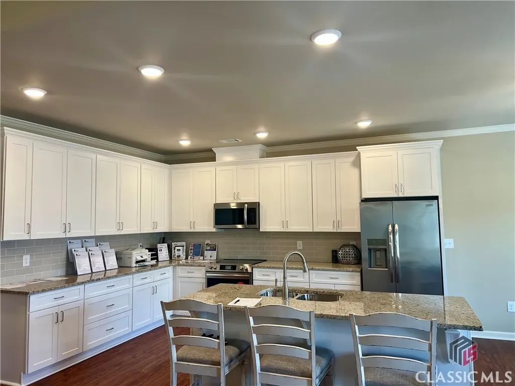 79 Lyles Statham GA 30666