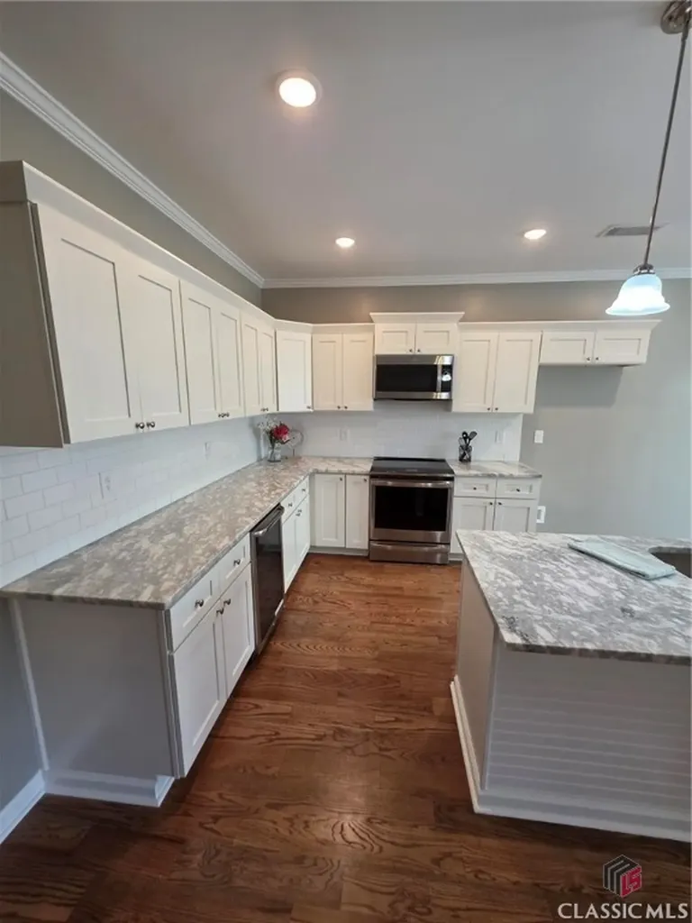 1070 Lane Creek Terrace Bishop GA 30621