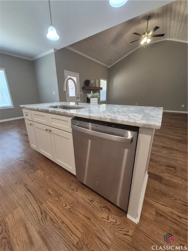 1070 Lane Creek Terrace Bishop GA 30621