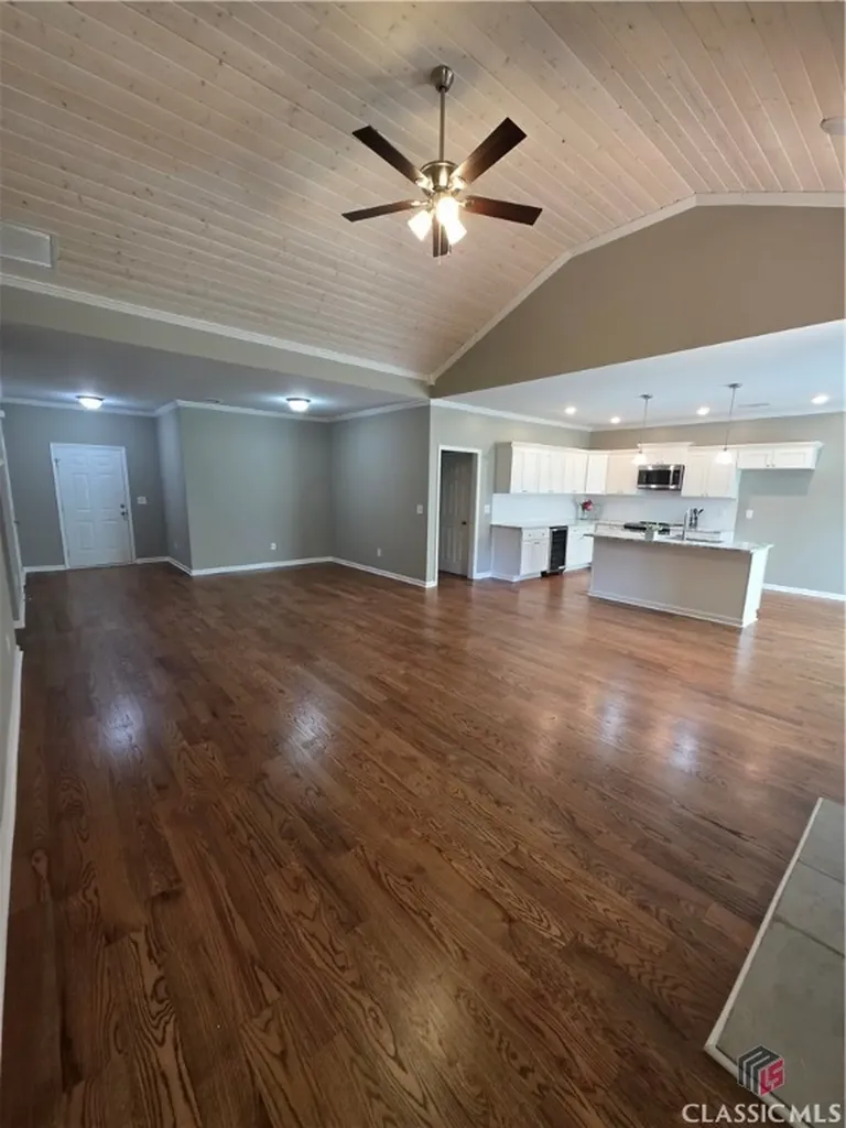 1070 Lane Creek Terrace Bishop GA 30621