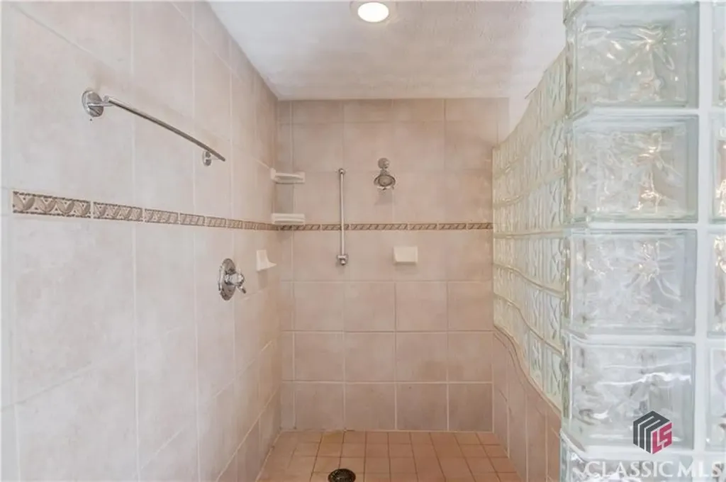 692 W Union Grove Circle Auburn GA 30011