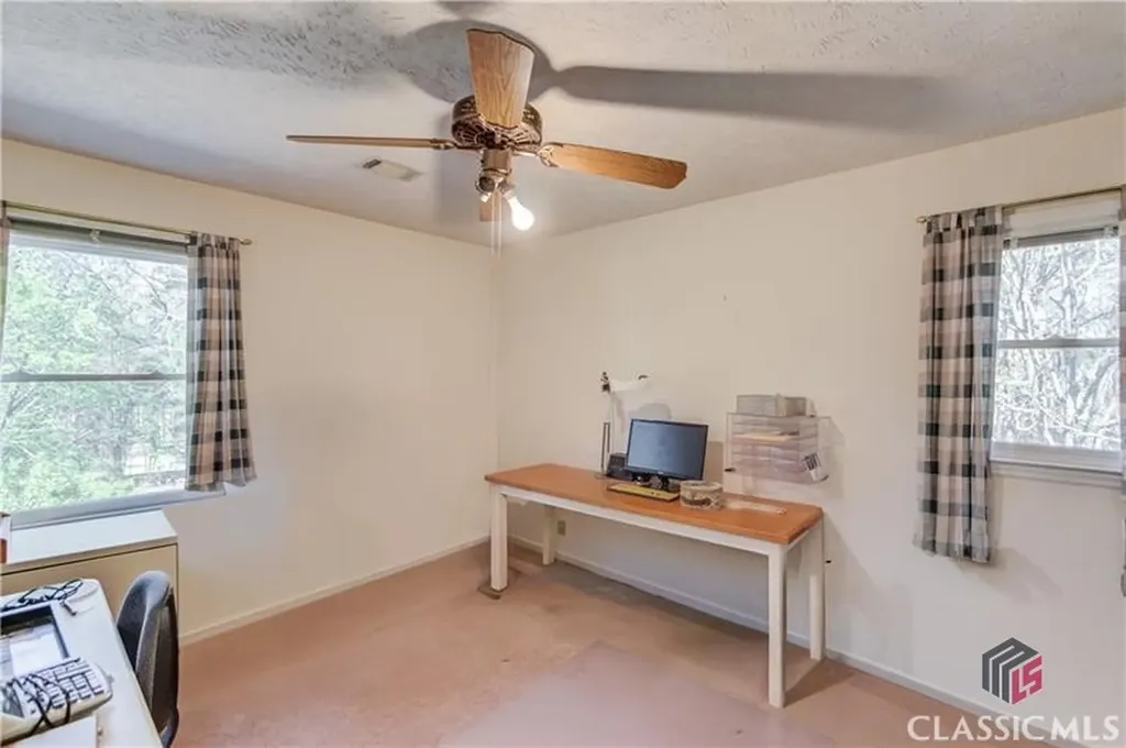 692 W Union Grove Circle Auburn GA 30011