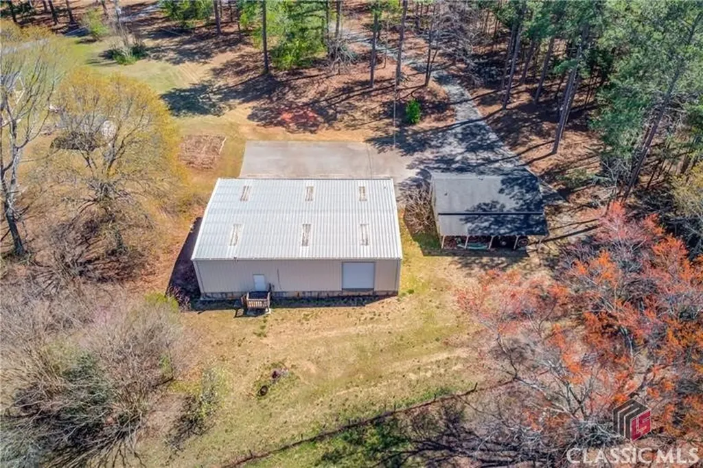 692 W Union Grove Circle Auburn GA 30011