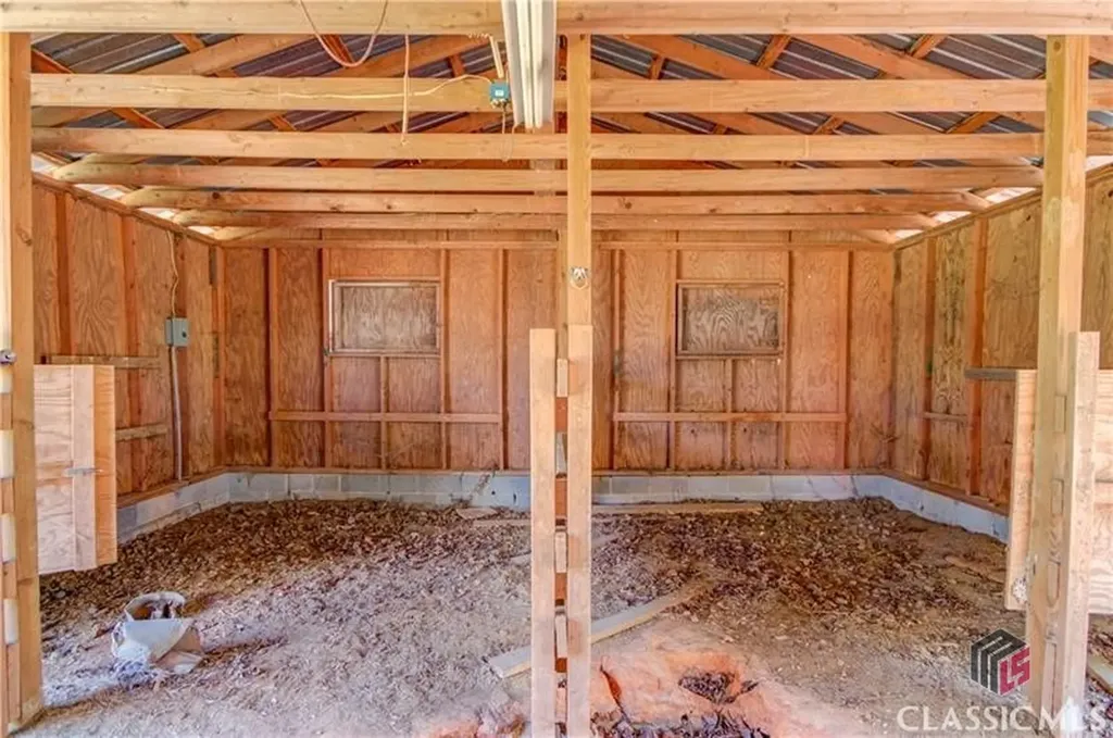 692 W Union Grove Circle Auburn GA 30011