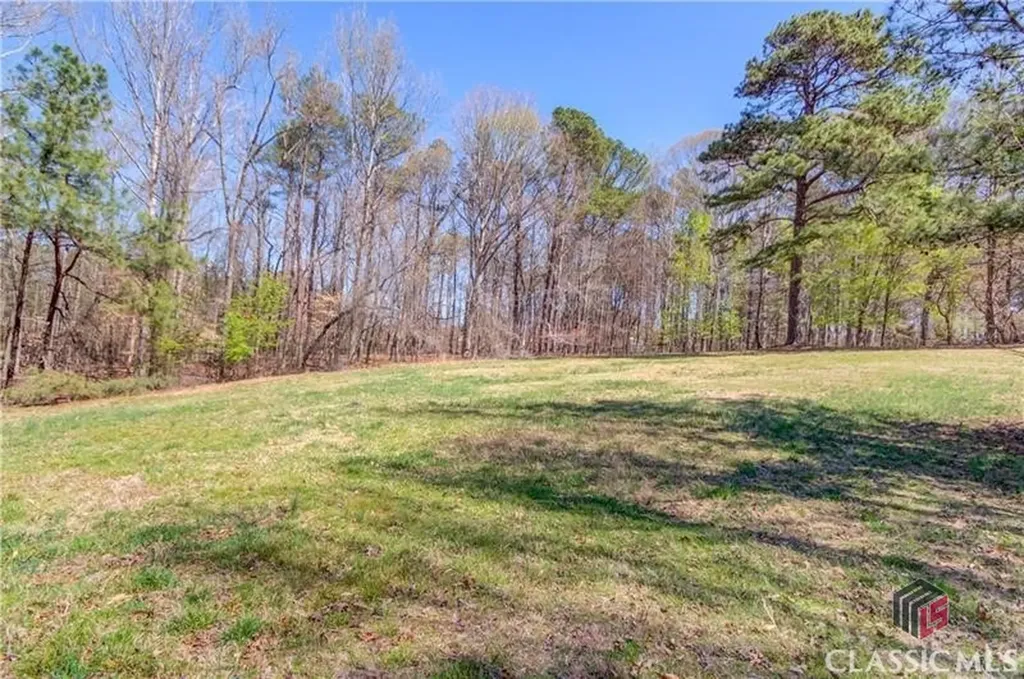 692 W Union Grove Circle Auburn GA 30011