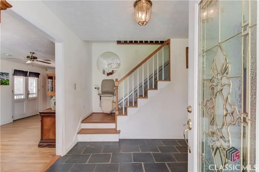 692 W Union Grove Circle Auburn GA 30011