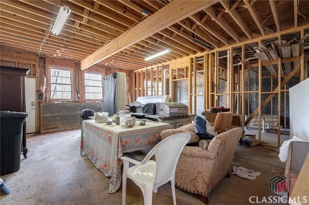 1191 Old Barnett Shoals Road Athens GA 30605