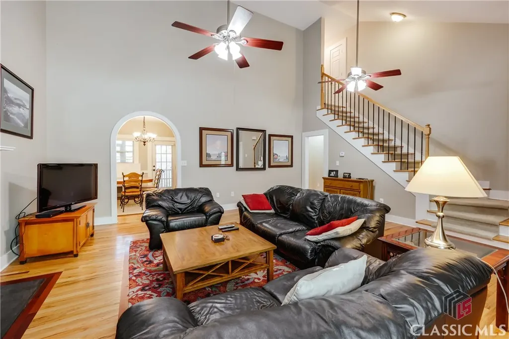 90 Hart Avenue Athens GA 30606