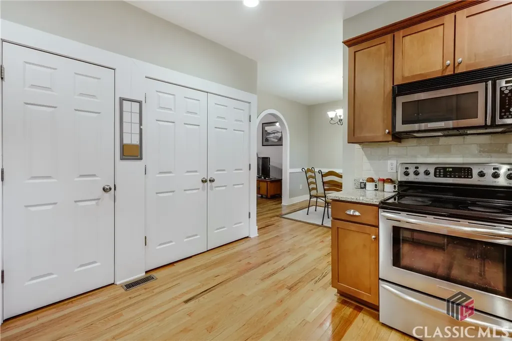 90 Hart Avenue Athens GA 30606