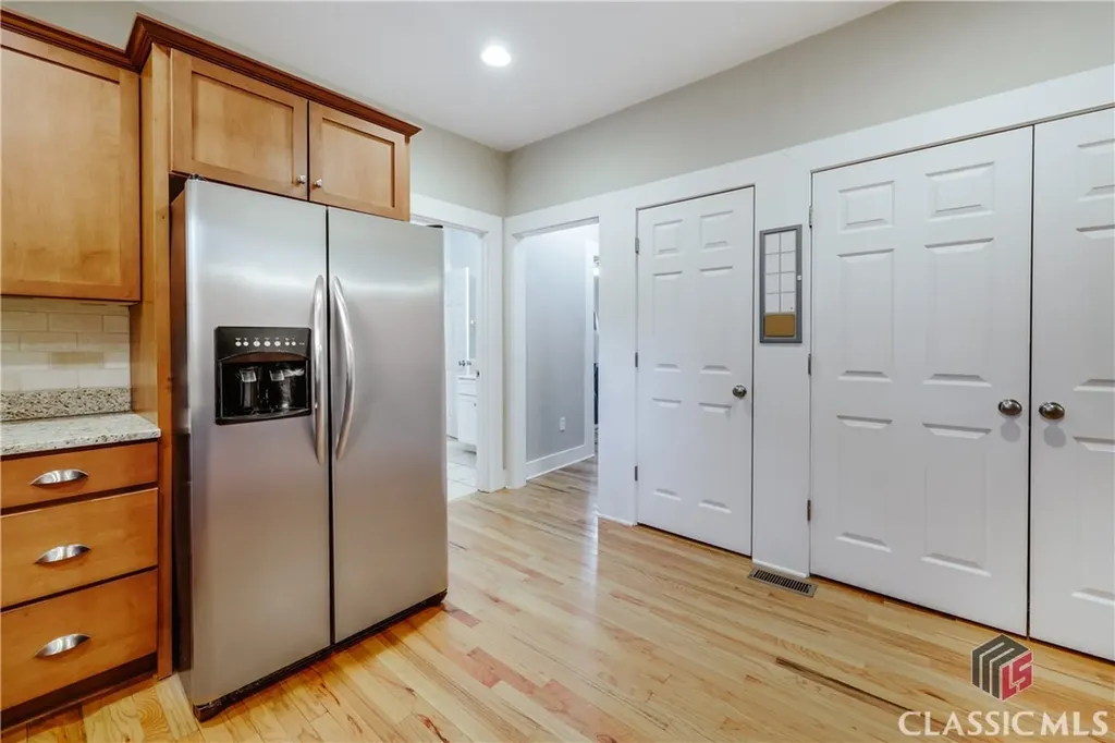 90 Hart Avenue Athens GA 30606