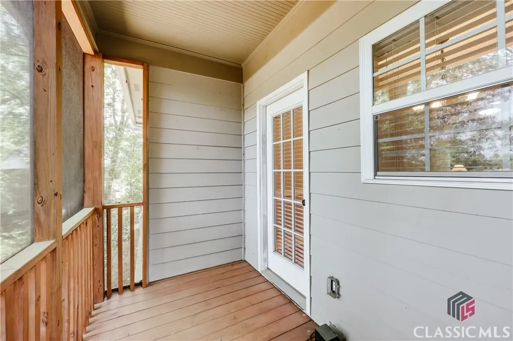 90 Hart Avenue Athens GA 30606