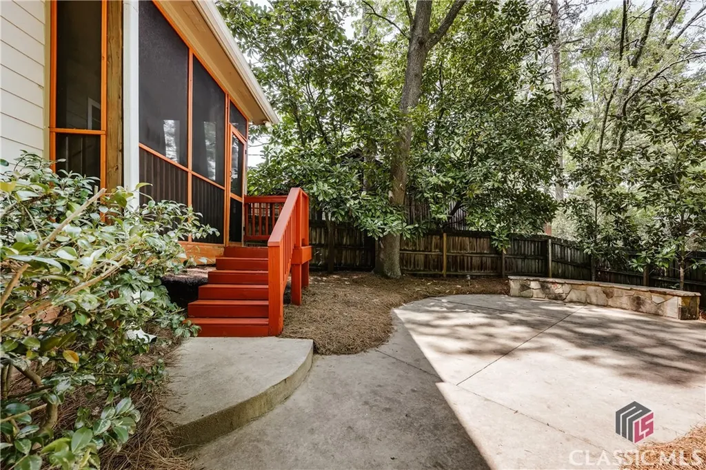 90 Hart Avenue Athens GA 30606