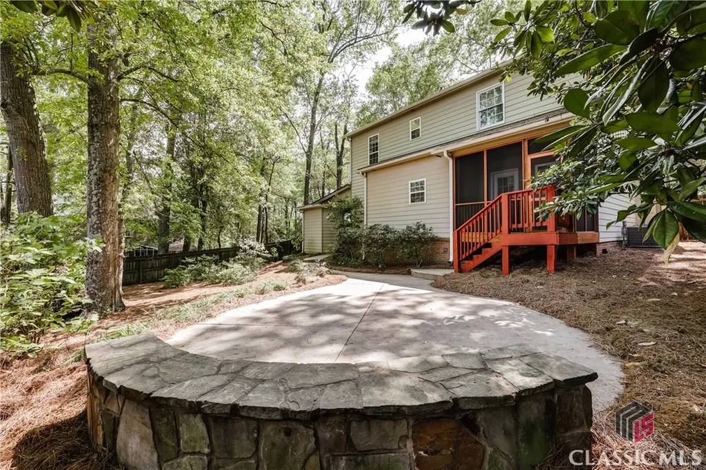 90 Hart Avenue Athens GA 30606