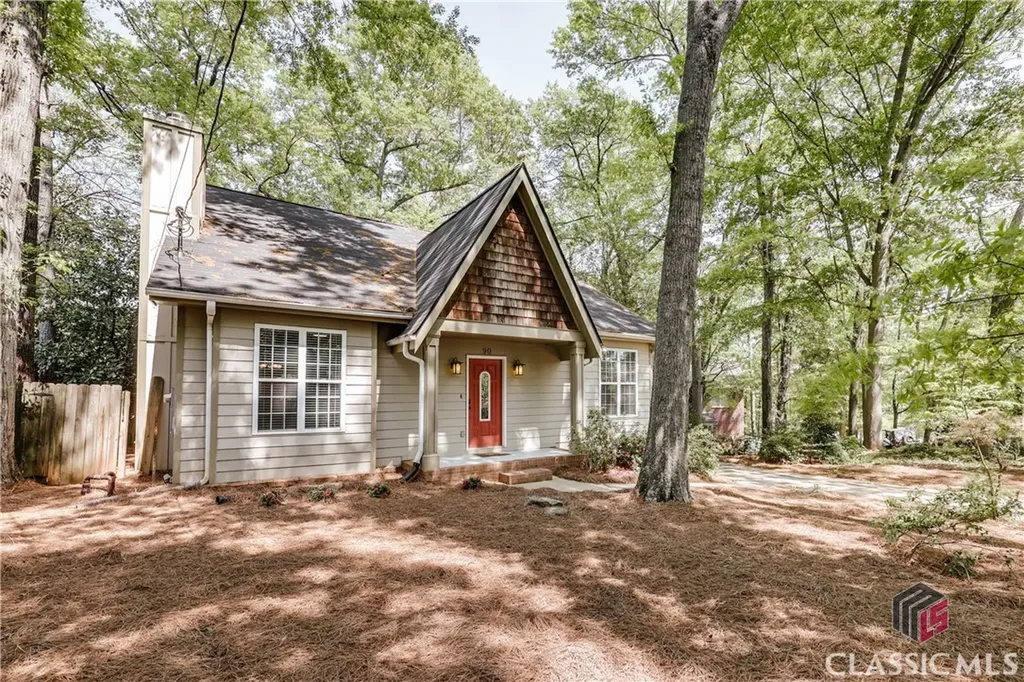 90 Hart Avenue Athens GA 30606