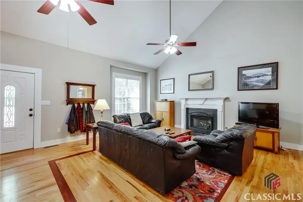 90 Hart Avenue Athens GA 30606