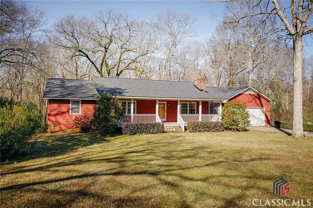 310 Sawdust Road Hull GA 30646