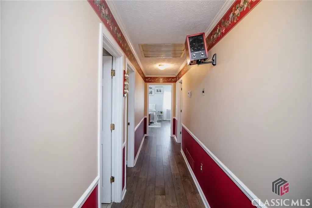 310 Sawdust Road Hull GA 30646