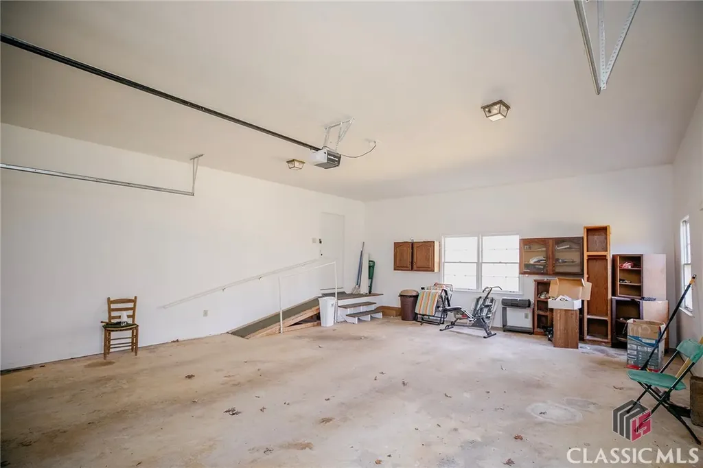 310 Sawdust Road Hull GA 30646
