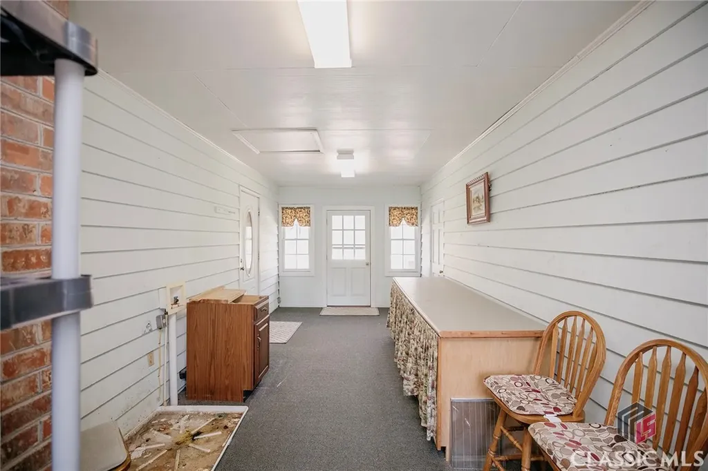 310 Sawdust Road Hull GA 30646