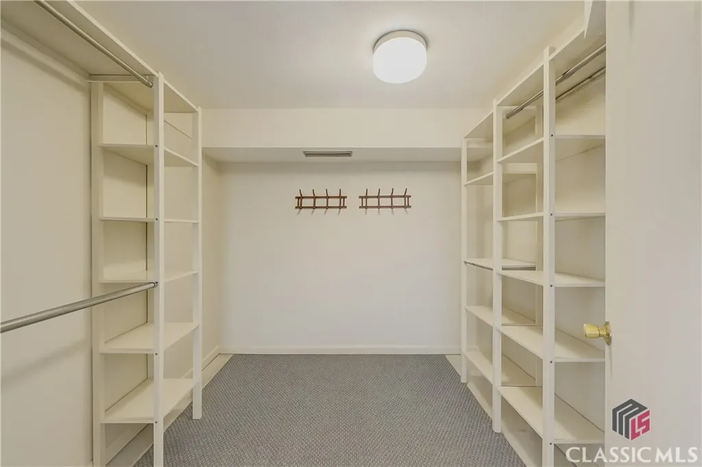 170 Huntington Court Athens GA 30606