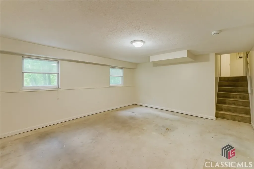 170 Huntington Court Athens GA 30606