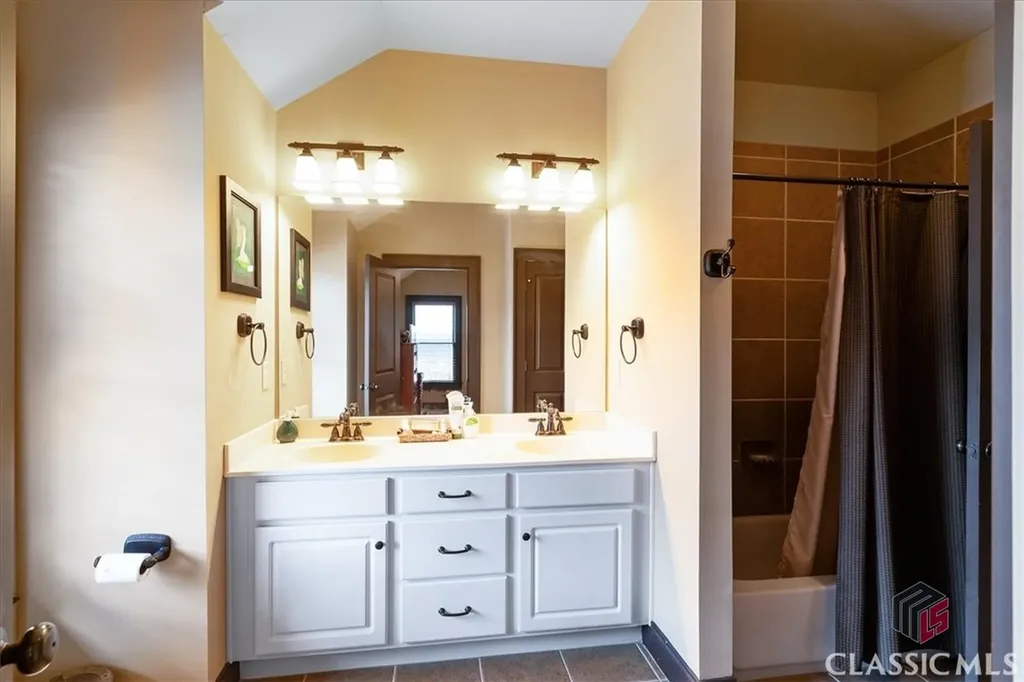 136 Timothy Park Lane Athens GA 30606