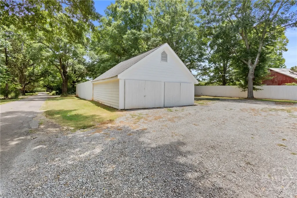 212 Yancey Road Arnoldsville GA 30619