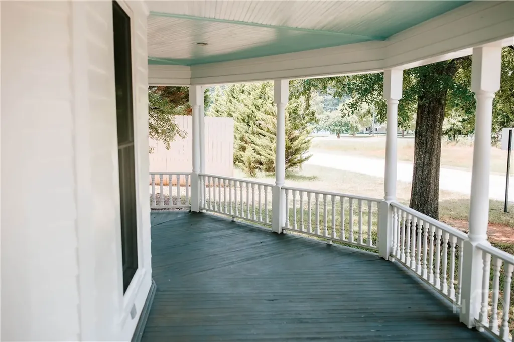 212 Yancey Road Arnoldsville GA 30619