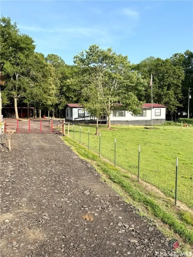 1368 Jot Em Down Road Danielsville GA 30633