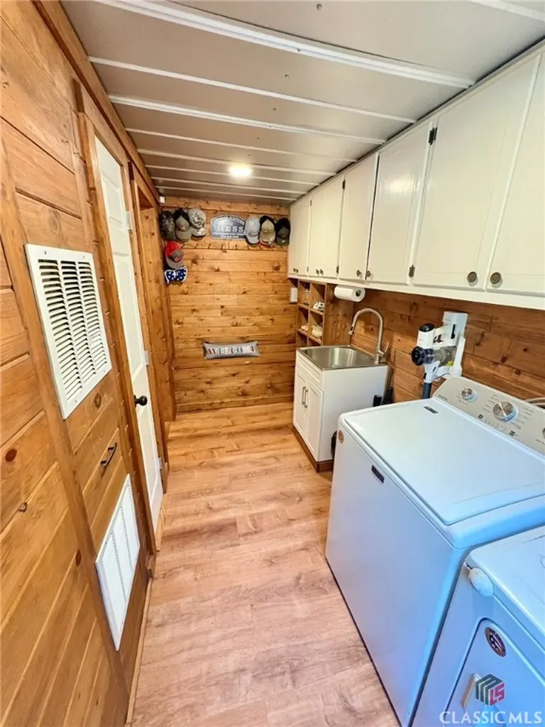 1368 Jot Em Down Road Danielsville GA 30633