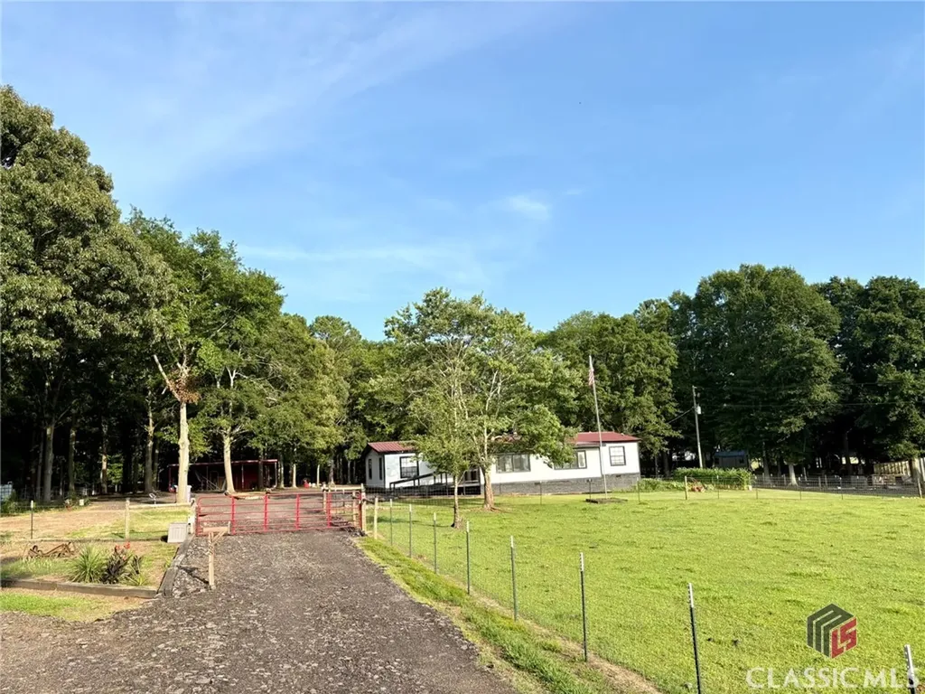 1368 Jot Em Down Road Danielsville GA 30633