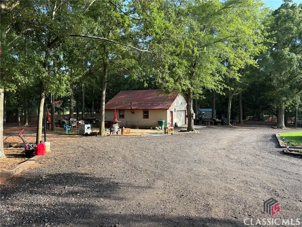 1368 Jot Em Down Road Danielsville GA 30633