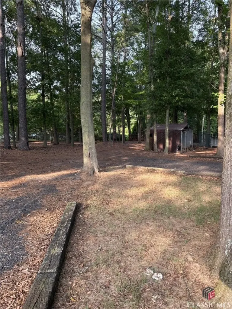 1368 Jot Em Down Road Danielsville GA 30633